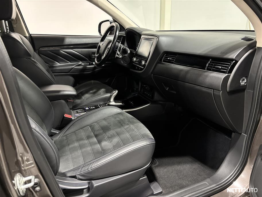 Mitsubishi Outlander PHEV