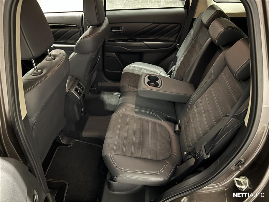 Mitsubishi Outlander PHEV