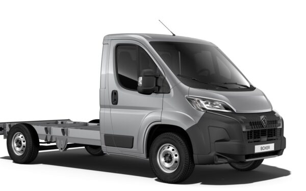 Peugeot-e-Boxer-4425 L4 110 kWh 272 Alustaohjaamo