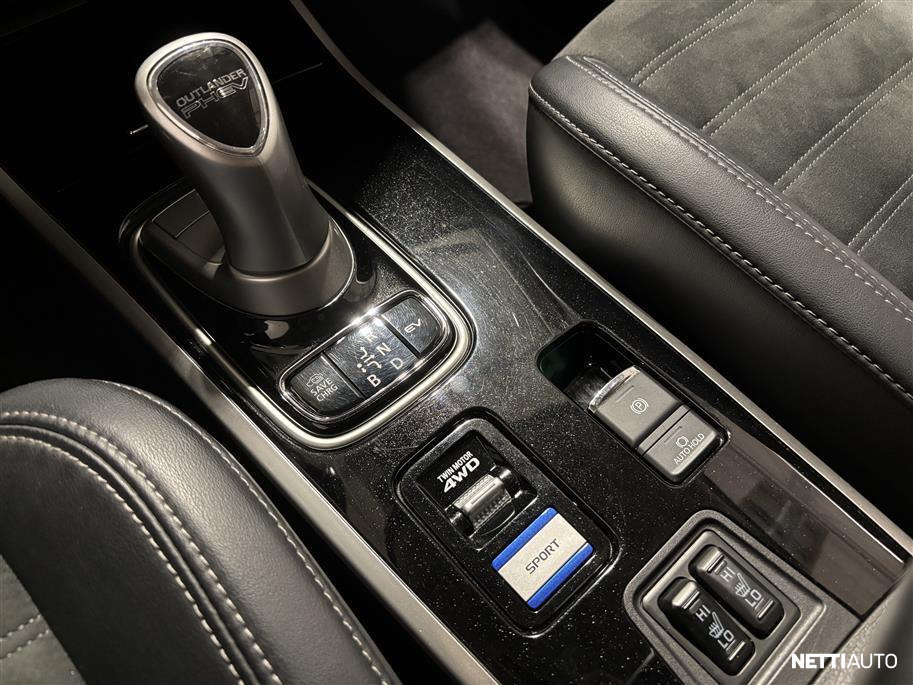 Mitsubishi Outlander PHEV