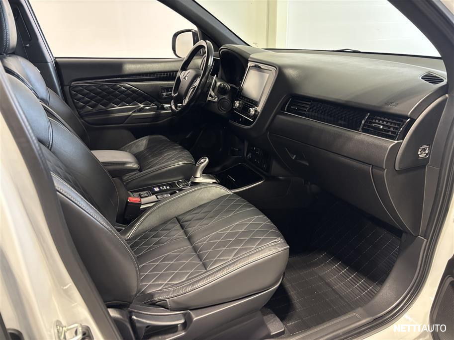 Mitsubishi Outlander PHEV