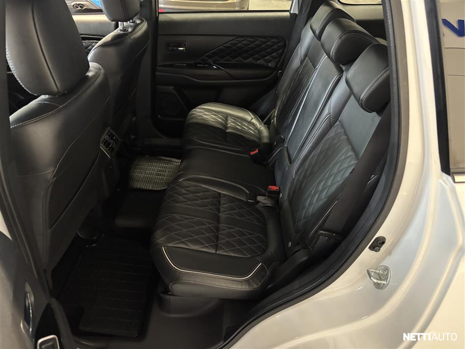 Mitsubishi Outlander PHEV