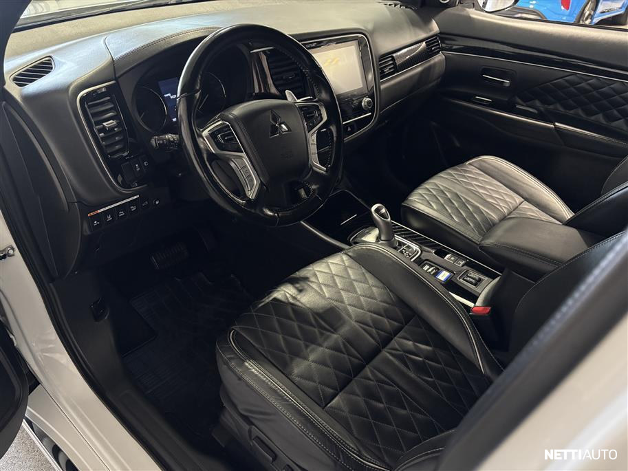 Mitsubishi Outlander PHEV