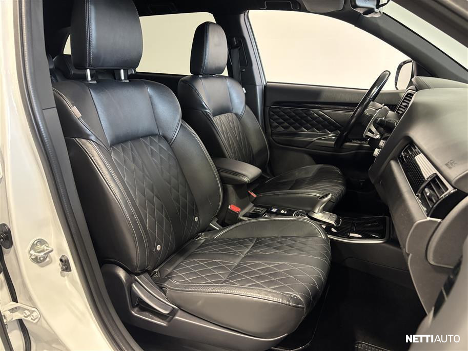 Mitsubishi Outlander PHEV
