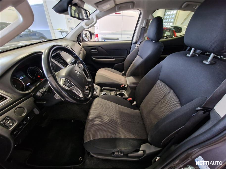 Mitsubishi L200