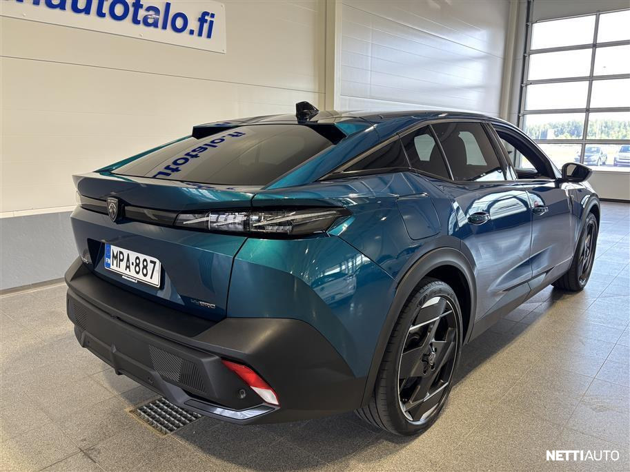 Peugeot 408