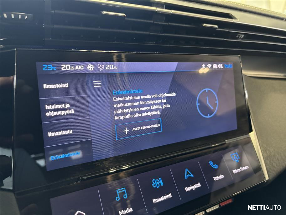 Peugeot 408